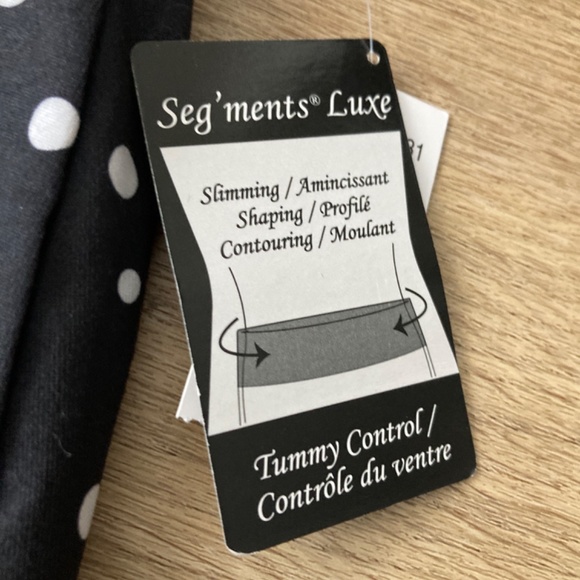 NWT Seg’ments Luxe Versatile Black with white polkadots skort - L - Picture 4 of 9